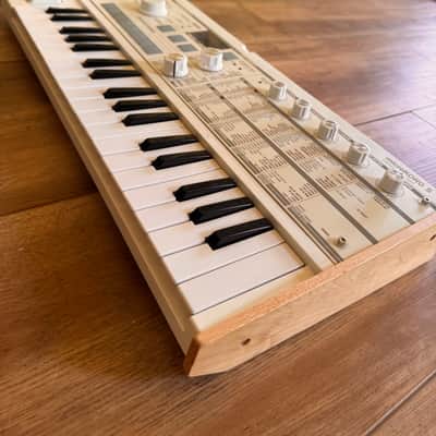 Korg microKORG-S 37-Key Synthesizer/Vocoder 2002 - 2019 - White image 2