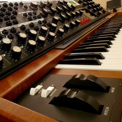 MUST SEE!!! MOOG MINIMOOG VOYAGER XL 40th ANNIVERSARY IN NEAR-MINT CONDITION! image 10