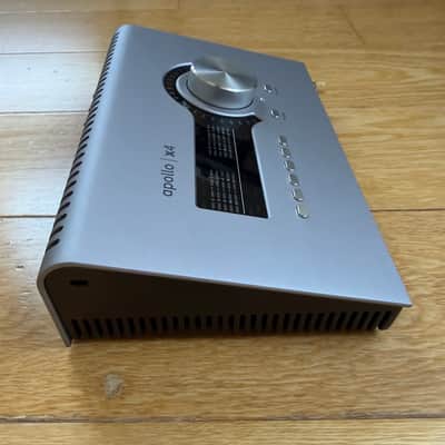 Universal Audio Apollo x4 Gen 2 Thunderbolt Audio Interface 2024 - Present - Silver image 5