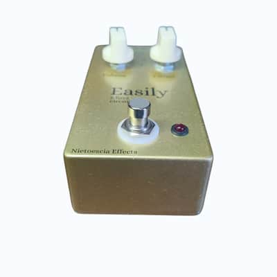 Nietoescia Effects Easily 5 fuzz circuits 2025 - Gold image 4