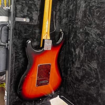 Fender American Standard Stratocaster with Maple Fretboard- 1993 - Brown Sunburst image 6