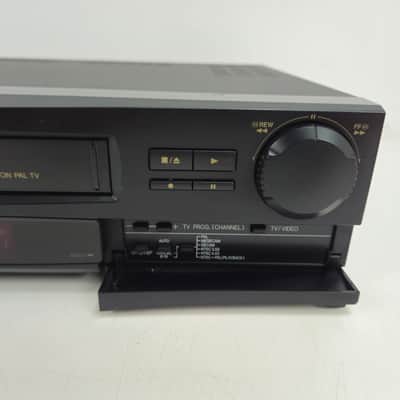 JVC - HR-J507MS - Video Cassette Player image 5