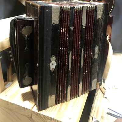 Sovereign Accordion 1800’s - 1910’s image 8