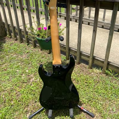 ESP LTD M-107 - Black 7 string image 5