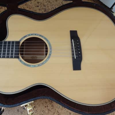 Martin OM 2006 Acoustic Electric Guitar ~~~ Spanish CEDAR Back & Sides~~~ image 2