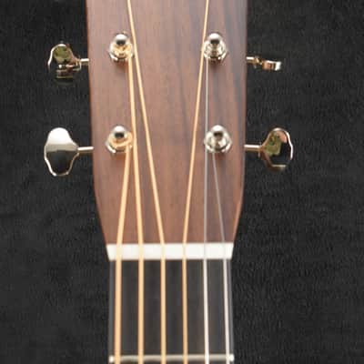 Martin D-28 Satin Amberburst image 3