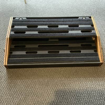 Third Edge Audio Pedalboard - Timber image 2