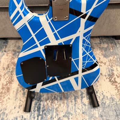 Kramer Gibson USA Music Yo 1984/5150 2006 Blue stripes Frankenstein custom “EVH” image 8