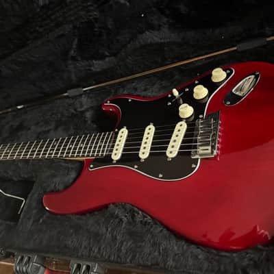 Fender American Deluxe Stratocaster 2005 Crimson Transparent image 4