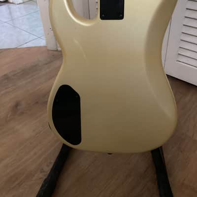 Fender Duff McKagan Precision Bass 2015 - Pearl White image 20