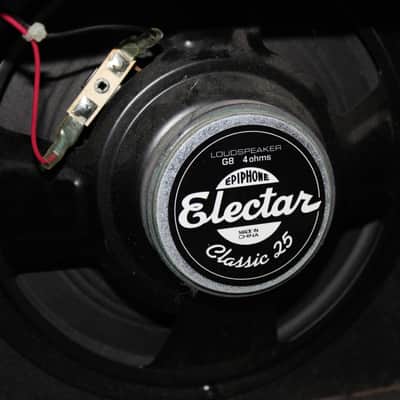 Epiphone SnakePit 15G/15 Watt Combo With Power Supply image 9