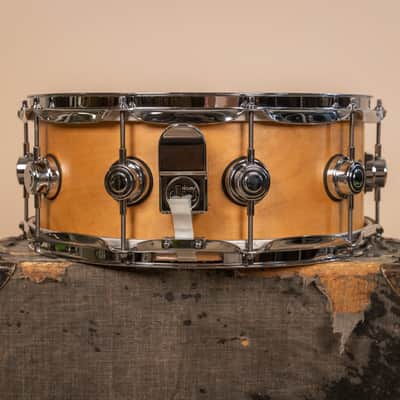 2000s DW Collectors Series 5.5x14 Maple Snare Drum image 3