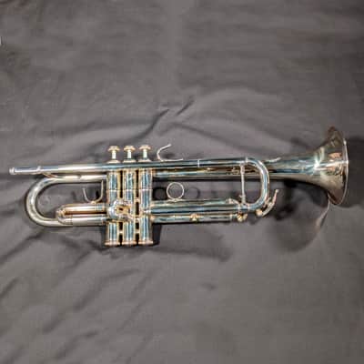 B&S Challenger II Bb Trumpet BS31372LR-2-0 - Reverse Lead Pipe, Silver Plated Finish, DEALER DEMONSTRATOR! image 1