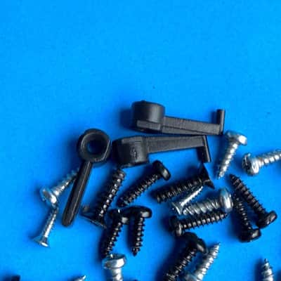NI KOMPLETE S25 MK1 MIDI Keyboard Part: Random Body Shell & PCB Screws image 3