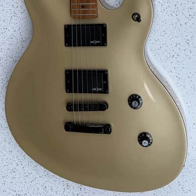 Squier Contemporary Active Starcaster 2023 - Shoreline Gold image 1