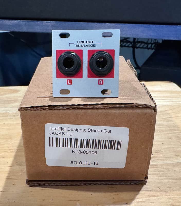 Intellijel Stereo Out Jacks 1U