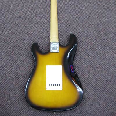 Epiphone "Strat" Copy image 4