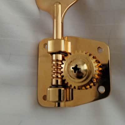 Gotoh Bass Tuners / Machine Heads (Gold, Cloverleaf) 2 Left, 2 Right FB30? Possibly - Gold image 3