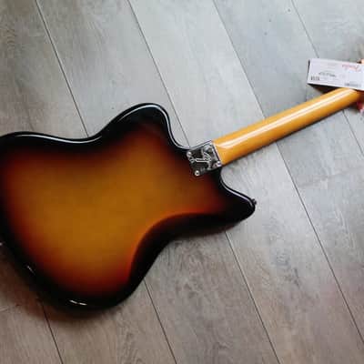 FENDER "American Vintage II '66 Jazzmaster 3-Color Sunburst" HARDCASE, PAPERS, 4, 00 KG imagen 5