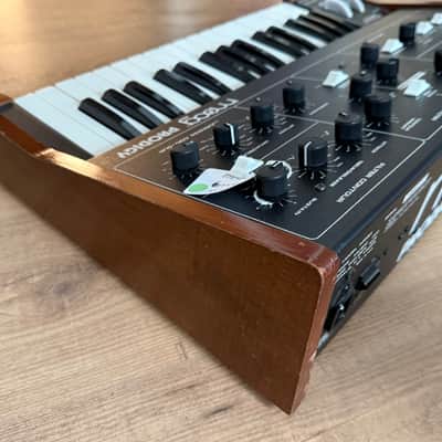 Immagine Moog Prodigy 32-Key Monophonic Analog Synthesizer (Serviced / warranty) - 5