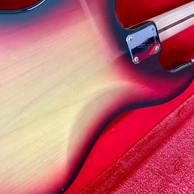 Fender jazz bass 1972 - 3 tone sunburst image 14