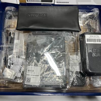 NEW Shure GLXD14R/MX53 GLX-D Advanced Digital Wireless Presenter Rack System with MX153 Headworn Earset Microphone GLXD1 Bodypack Transmitter and GLXD4R Rackmountable Receiver with Ears SB902A Rechargeable Lithium-ion Battery Padded zipper accessory case image 6