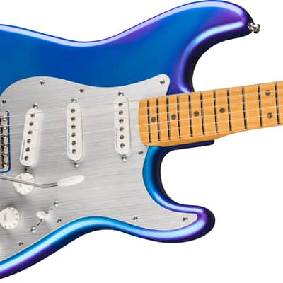 Fender : Limited Edition H.E.R. Stratocaster MN BLU MRLN image 4