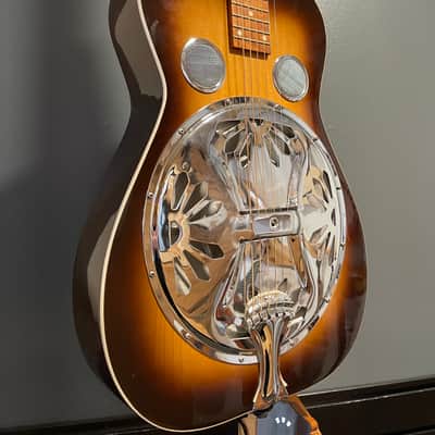 Dobro Model 27 - 1976 - Sunburst image 3