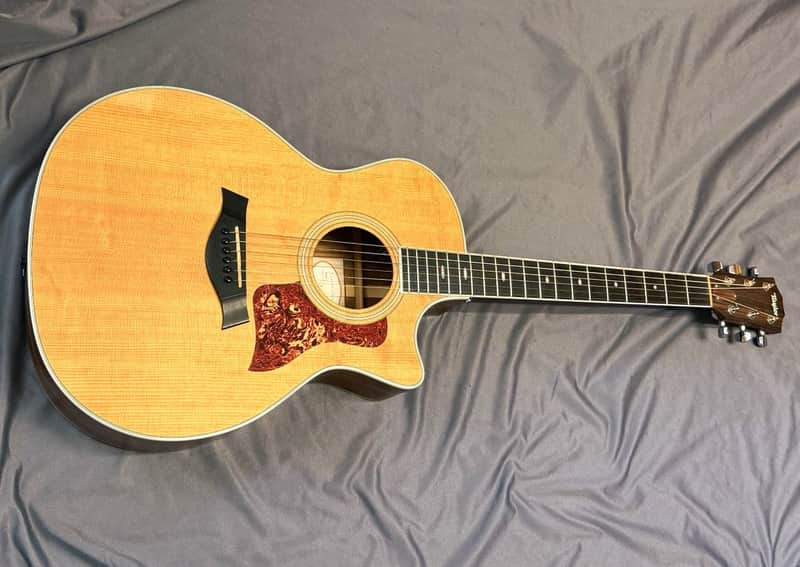 Taylor 414CE 2013 Hard case GREAT guitar!