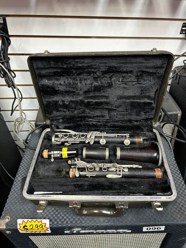Selmer Signet 100