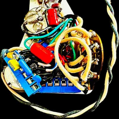 Fender Strat 5-way TRIPLE TONE CAP Interchangeable toggle switch you can swap the tone caps out!  Self-Powered Double Grease Bucket Circuit and much more image 5