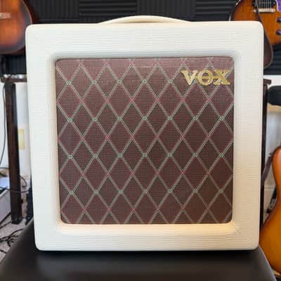 Vox AC4TV 4-Watt 1x10" Guitar Combo 2009 - 2019 - Tan image 1