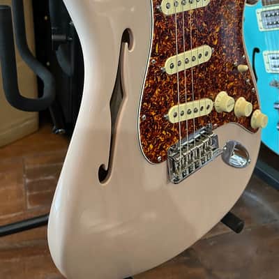 Fender American Professional II FSR Thinline Stratocaster - Transparent Shell Pink /8lbs. 1.8oz #US240023798 image 4