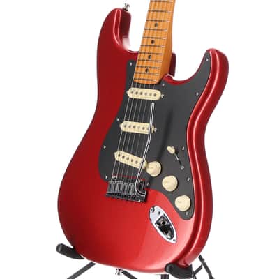 Fender American Ultra II Stratocaster, Maple Fingerboard, Sinister Red (Q7) (26906) image 4