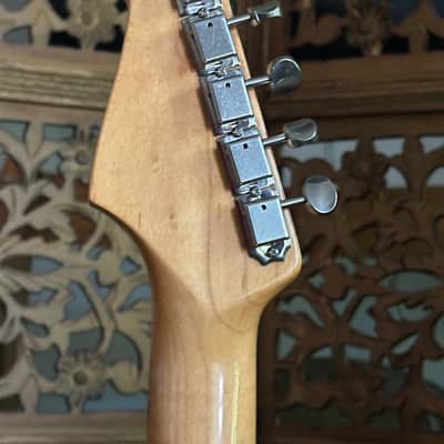 Fender Robert Cray Signature Hardtail Stratocaster 1997 - Inca Silver image 6