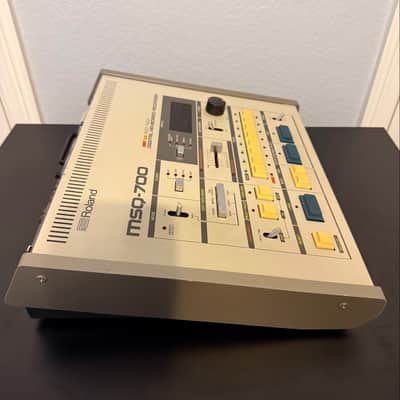 Roland MSQ-700 Multitrack Digital Keyboard Recorder 1984 - 1986 - Beige image 3