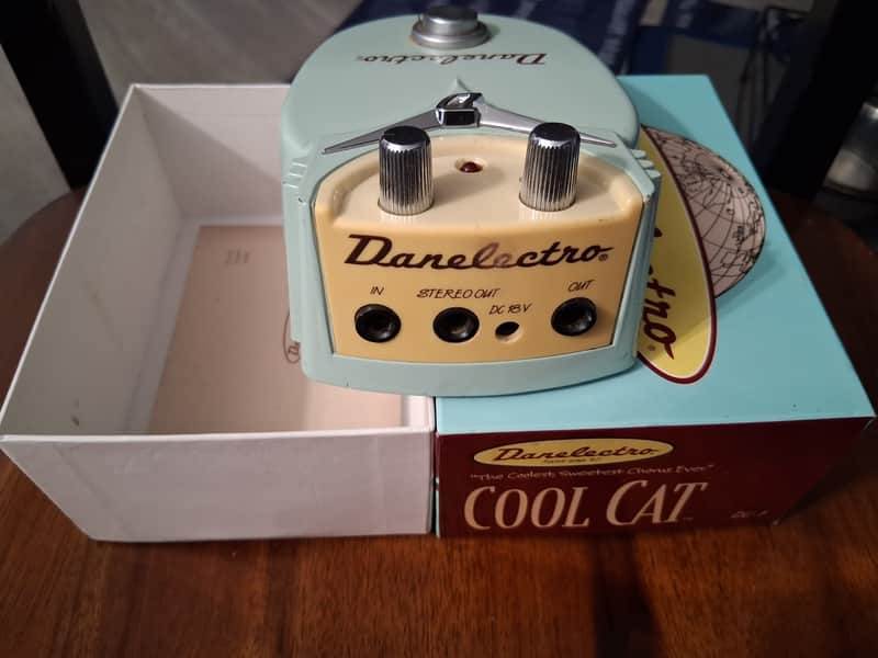Danelectro Cool Cat DC-1 Stereo Chorus Pedal w/Original Box image 1