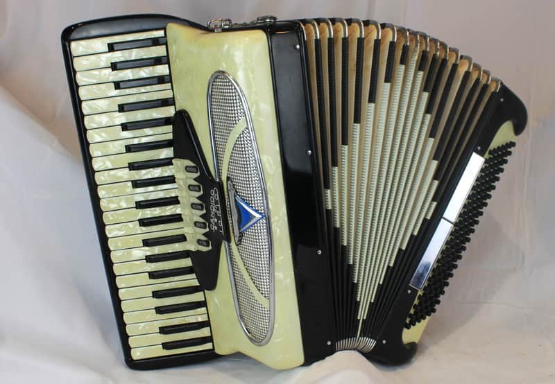 7344 - Black and Tan Iorio Candido Piano Accordion LMM 41 120 image 1