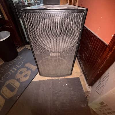 Eastern Acoustic Works LA128 90s - Black image 1