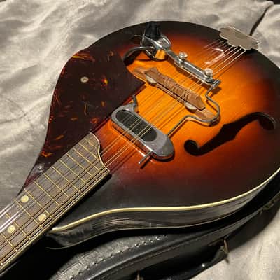 Vintage Gretsch New Yorker Mandolin w D’Armond / Dearmond  pickup 50’s - 60’s - Sunburst folk w orig. case image 3