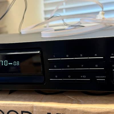 Kenwood KT-592 Quartz Synthesizer AM FM Stereo Tuner with Instructions, AM/FM Antennas Box; Tested SEE VIDEO image 5