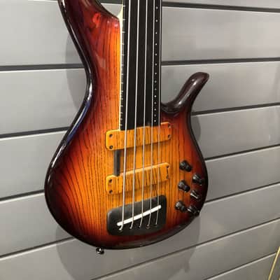 F Bass BNF5 2004 - Sunburst image 7