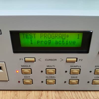 Akai S2000 MIDI Stereo Digital Sampler 1995 - White image 2
