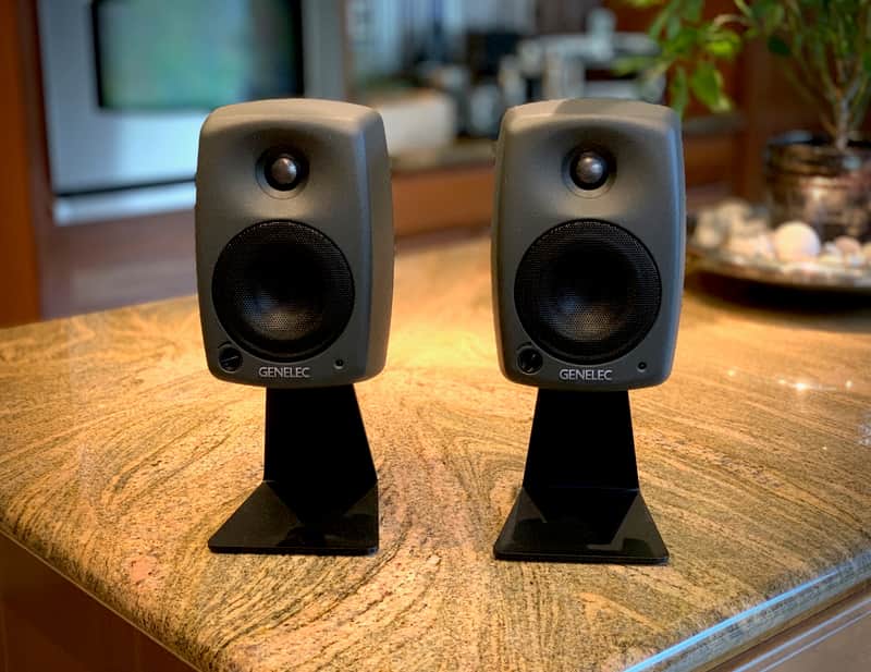 Genelec L-Shape Table Stands for 8020 Loudspeakers (Black) MFR