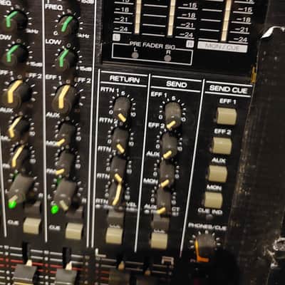 Roland M-16E 16-Channel mic/line mixer image 2