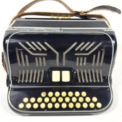 1950s Paolo Soprani 3v Club C/F Accordion image 4