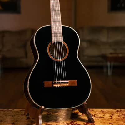 Ortega R221BK-3/4 Family Series Spruce Top Mahogany Neck 3/4-Size Nylon 6-String Classical Acoustic Guitar w/Gig Bag image 12