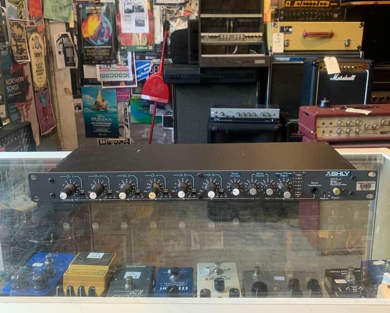 Ashly MX-206 6-Channel Rackmount Microphone Mixer w/ Stereo Out and Transformer Balanced Mono Output image 1