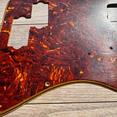 Vintage Fender Precision 60 thru 71  Tortoise USA avri 62 60’s pickguard USA image 16