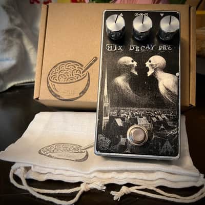 Pasta Pedals Spirit Box Reverb with pre-delay control and self oscillation image 3